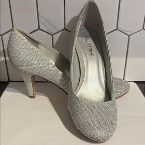 Women's Call it Spring Sparkly Silver Shimmery Pumps Heels Sizes 6.5